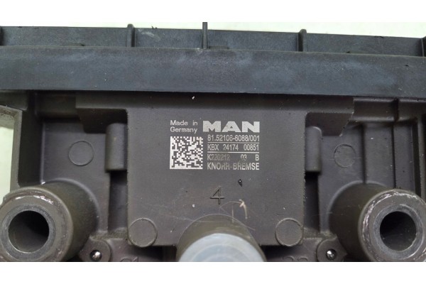 valve ebs modulator knorr bremse man tg3 tgx tgs 81521066088 Catalog number of the part 81 52106 6088