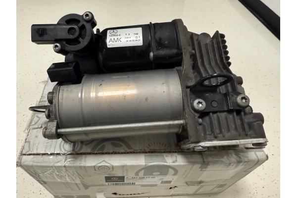 Mercedes V class Vito 447 pump compressor airmatic air matic pneumatics Packaging status original