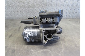 AIR VALVE DEHUMIDIFIER SCANIA R P G 420 9325100030 1763425 Catalog number of the part ZAWOR POWIETRZA OSUSZACZ SCANIA R P G 420 