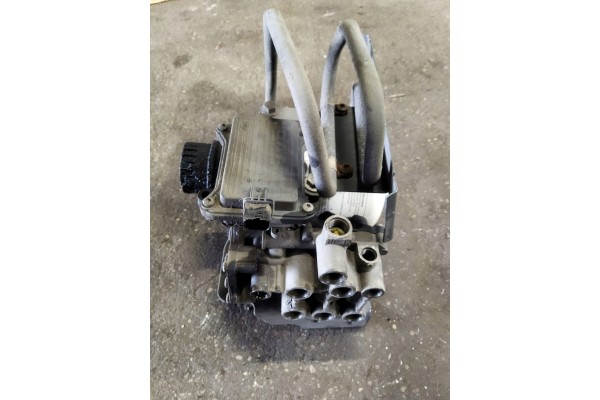 VALVE DEHUMIDIFIER DAF XF 106 LIFT EURO 6 Catalog number of the part 1913300 20041182 2027747 20042024