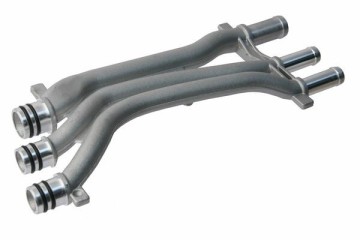 Triple aluminum hose for the Porsche Cayenne 955 cooling system