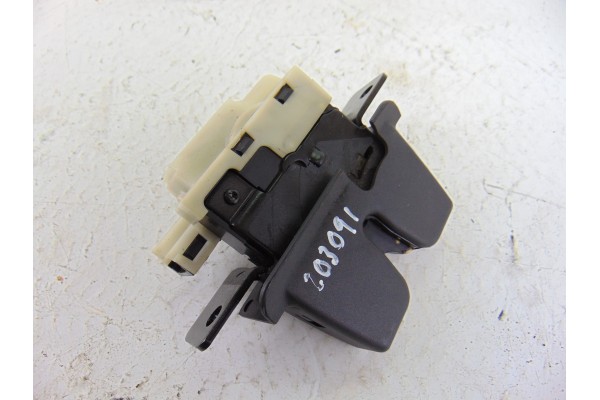 4 PIN CERRADURA MALETERO / PORTON RENAULT MEGANE II BERLINA 5P Authentique 2005 4 PIN 203091 RENAULT - 1