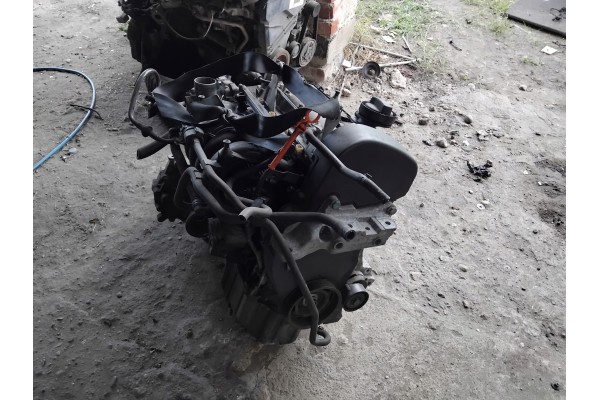 Volkswagen Golf 5 complete engine 1 4 petrol gearbox Catalog number of the part golf 5 silnik kompletny