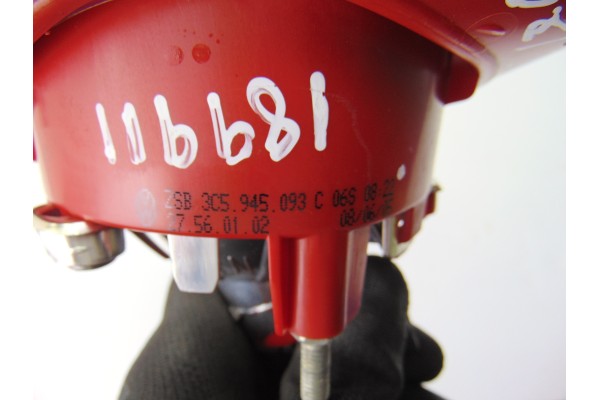 3C5945093C PILOTO TRASERO IZQUIERDO INTERIOR VOLKSWAGEN PASSAT BERLINA (3C2) Advance 2005 3C5945093C 189911 VOLKSWAGEN - 2