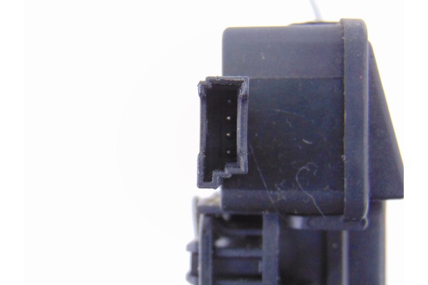 8196401 CERRADURA MALETERO / PORTON BMW SERIE 1 BERLINA (E81/E87)