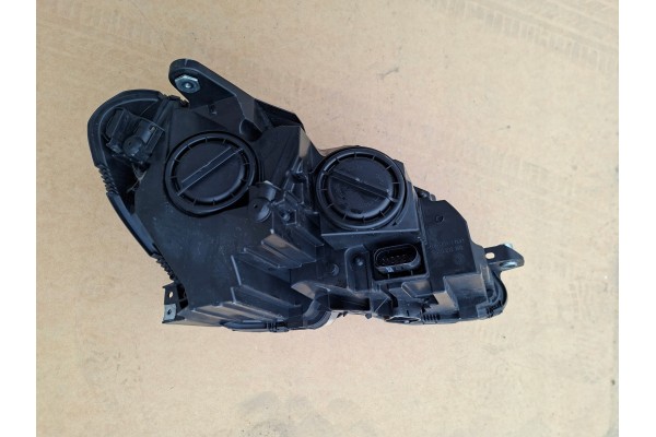 HEADLIGHT LAMP FRONT MERCEDES C CLASS W204 LIFT LEFT ORIGINAL EUROPE WHOLE Version European