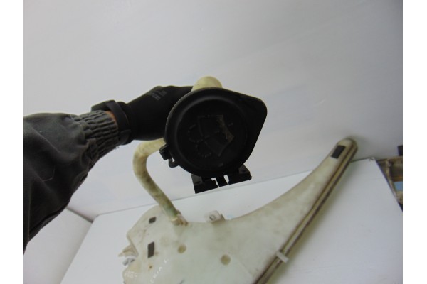 7068996 DEPOSITO LIMPIA BMW SERIE 1 BERLINA (E81/E87)