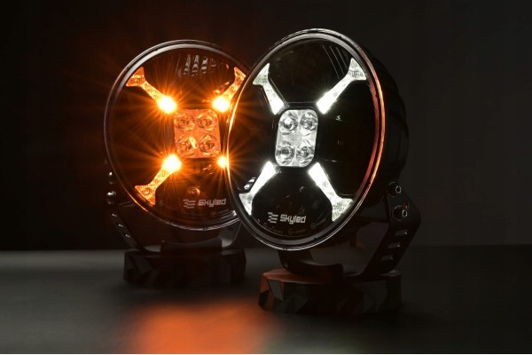 LONG RANGE REFLECTOR SKYLED COSMO FLASH 9X 120W FULL LED POSITION STROBO Part manufacturer Skyled