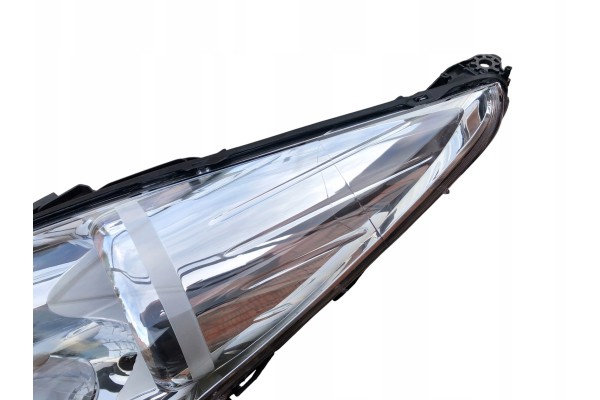 Peugeot 3008 I 5008 I before FL 2009 2013 Headlight front left TYC Car type cargo vans