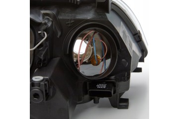 Headlight left MAGNETI MARELLI 711307023108 for RENAULT MEGANE III Version European