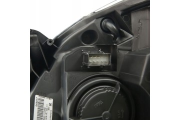 Right headlight VALEO 043017 for OPEL Vectra C Caravan Z02 Vectra C Sedan Part manufacturer Valeo