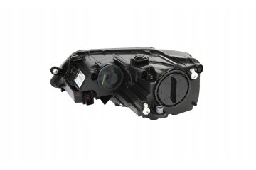 HEADLIGHT VW JETTA IV 04 10 PR 1EL010395 021 HELLA Type of low beam headlights traditional halogen
