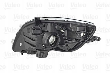 HEADLIGHT TOYOTA YARIS 01 06 H4 WITH ELECTRIC ADJUSTMENT LEFT Catalog number of the part 043047