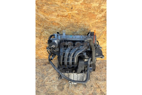 VW GOLF 4 1 4 AKQ 197Twenty MILEAGE PETROL ENGINE