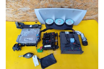 CITROEN C8 PEUGEOT 807 2 2 HDI STARTER KIT COMPLETE 0281011133