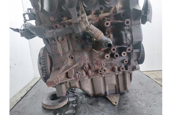 Motor gasolina Peugeot 307 I 1.6 16V 2001-2005 NFU 287867 km con embra