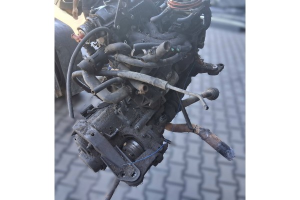 Motor Completo con Caja de Cambios Volkswagen Golf III 1.6B 55KW 75CV