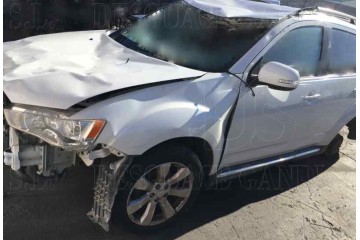 MITSUBISHI OUTLANDER (CW0) Motion 2WD