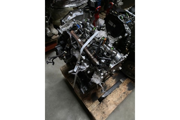 FORD TRANSIT MK8 ENGINE 2 0 ECOBLUE RWD REAR DRIVE Car type cargo vans passenger cars