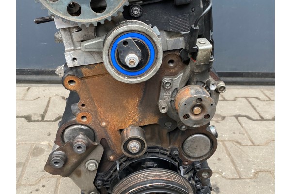 VW GOLF VII 2 0TDI DCY INJECTION ENGINE 04L130277AC Car type passenger cars