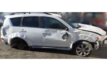 MITSUBISHI OUTLANDER (CW0) Motion 2WD