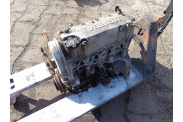 HONDA LOGO 1 3 1 35 MOTOR POST Part manufacturer Honda OE