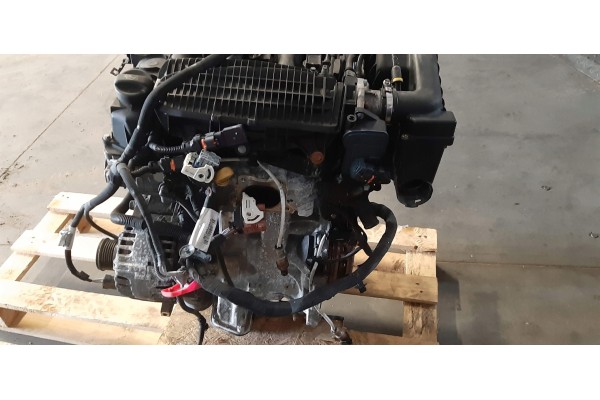 PEUGEOT 2008 ENGINE 1 2 10B215 Catalog number of the part 10B215