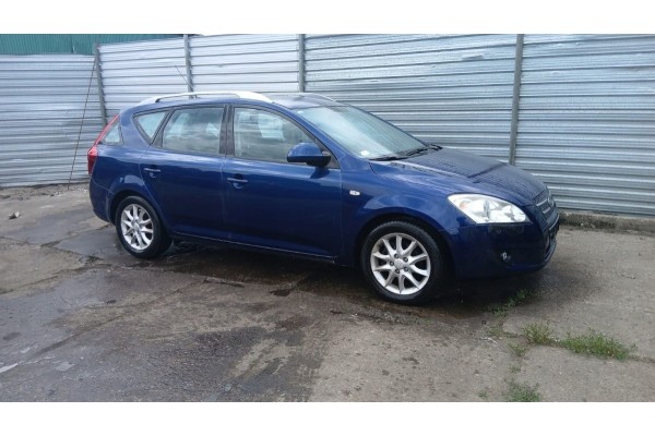 Engine post KIA CEE D CEED 1 6 CRDI D4FB 90HP 66kW starts Part manufacturer Kia OE