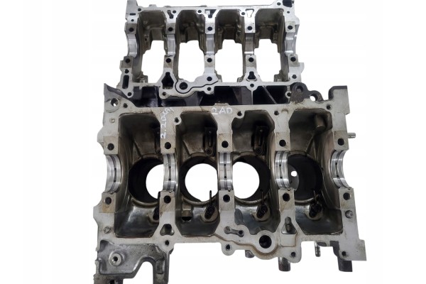 Engine block toyota corolla verso avensis t25 2 2 d cat 2AD