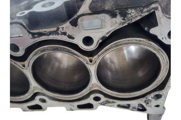 Bloque de motor Toyota Corolla Verso Avensis T25 2.2 D-CAT 2AD