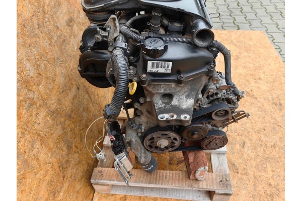 Engine complete TOYOTA CITROEN PEUGEOT 1 0 68HP 1KR B52 with air conditioning Car type passenger cars