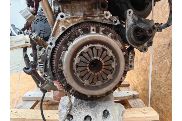 Motor completo TOYOTA CITROEN PEUGEOT 1.0 68HP 1KR-B52 con aire acondi