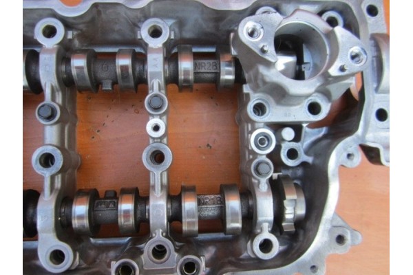 Árbol de levas TOYOTA C-HR motor 1.2 Turbo 8NR X22F220 con cabeza bis