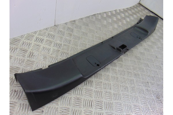 64712-17040 MOLDURA TOYOTA MR 2 ROADSTER (W30) 1.8 SMT Hardtop 2004 64712-17040 193872 TOYOTA - 1