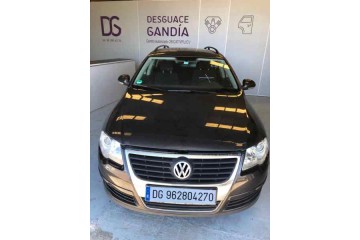 VOLKSWAGEN PASSAT VARIANT (3C5) Highline