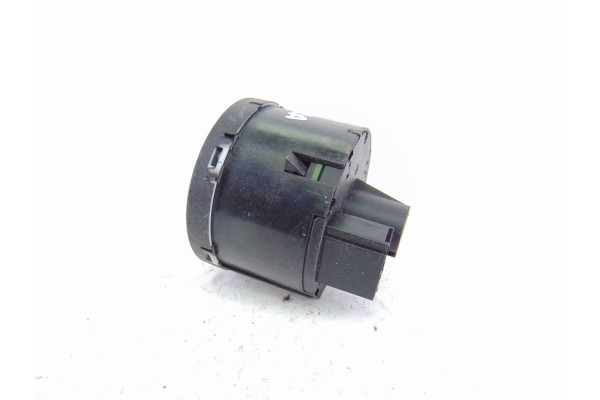 5G0941431AF MANDO LUCES SEAT IBIZA SC (6P5)