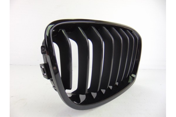 7239022 REJILLA PARAGOLPES DERECHA BMW SERIE 1 BERLINA 5P (F20) 116d 7239022 195607 BMW - 1