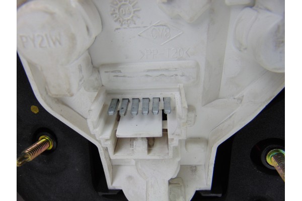  PILOTO TRASERO DERECHO RENAULT MEGANE II CLASSIC BERLINA Confort Authentique 2005 195650 RENAULT - 3