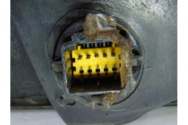 PLATA  RETROVISOR IZQUIERDO RENAULT MEGANE II CLASSIC BERLINA Confort Authentique 2005 PLATA 195651 RENAULT - 4