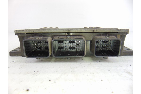 8200334419  CENTRALITA MOTOR UCE RENAULT MEGANE II CLASSIC BERLINA Confort Authentique 2005 8200334419 195658 RENAULT - 3