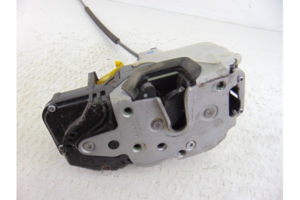 5 PIN CERRADURA PUERTA DELANTERA IZQUIERDA OPEL ASTRA J SPORTS TOURER Sport 2010 5 PIN 195866 OPEL - 2