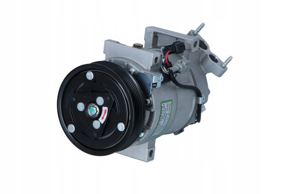 NRF 32670 air conditioning compressor