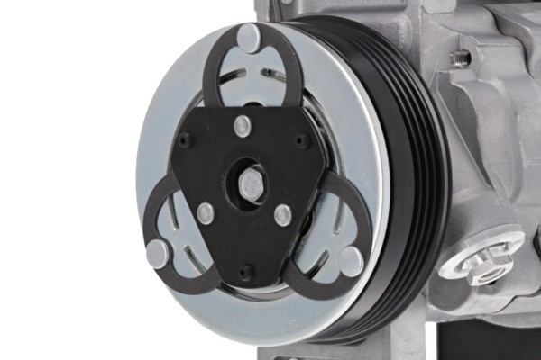 Compressor air conditioning VALEO 814720 Quality of parts according to GVO Q original with factory logo OEM OES