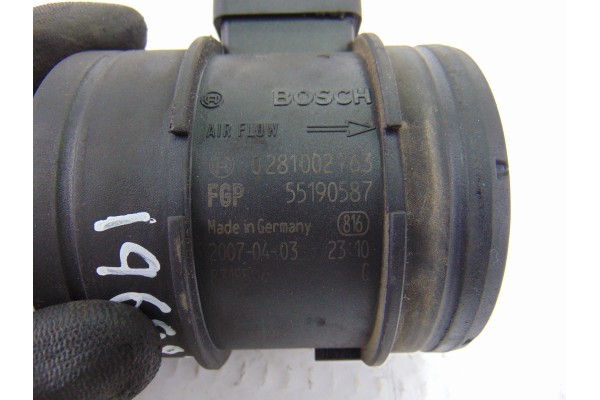 55190587  CAUDALIMETRO IVECO DAILY FURGÓN Caja cerrada gran espacio 35C... batalla 3300 2007 55190587 196882 IVECO - 3