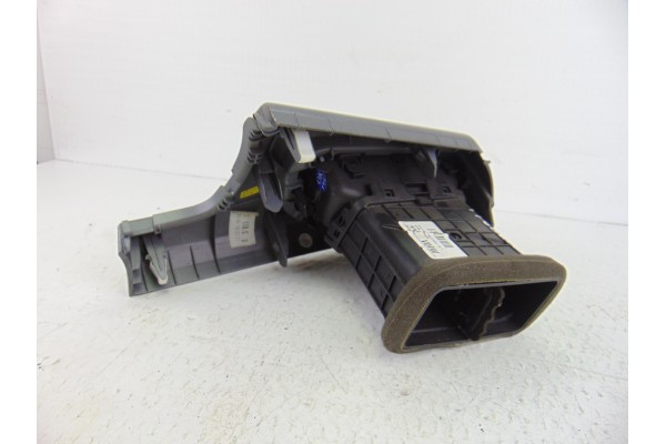 84740-H8000 REJILLA AIREADORA KIA RIO (YB) Business 2017 84740-H8000 198306 KIA - 3