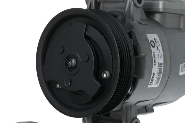 COMPRESSOR AIR CONDITIONING COMPRESSOR 699857 VALEO AUDI Air conditioning compressor Car type buses cargo vans passenger cars