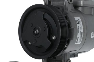COMPRESSOR AIR CONDITIONING COMPRESSOR 699857 VALEO AUDI Air conditioning compressor Car type buses cargo vans passenger cars