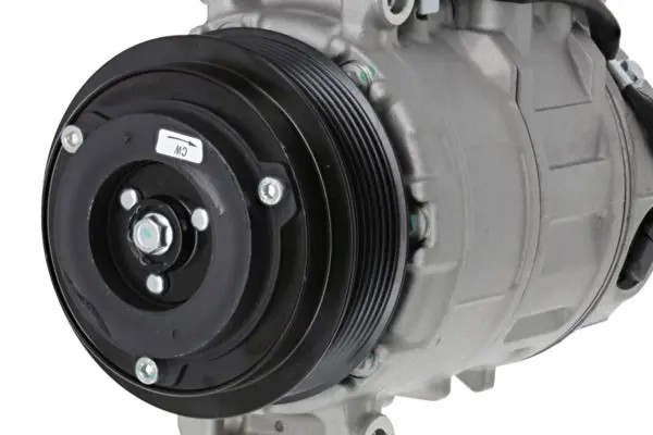 COMPRESSOR AIR CONDITIONING COMPRESSOR 813427 VALEO Packaging status original