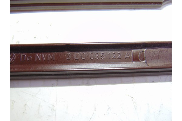 3D0035122A MOLDURAS DELANTERAS VOLKSWAGEN PHAETON (3D3/3D7) TDI V6 4Motion (5 asientos) 2007 3D0035122A 198607 VOLKSWAGEN - 2