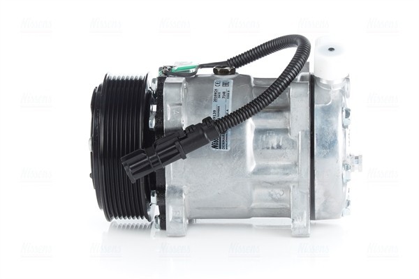 Air conditioning compressor NISSENS Catalog number of the original JOHN DEERE AT196780 MAN 51779707028 MAN 51779707099 MAN 51779